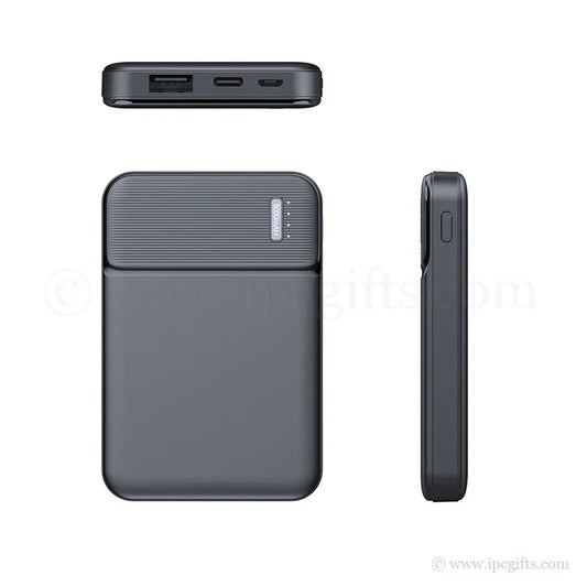 Power Bank with Built-In Cables – All-in-One Convenience